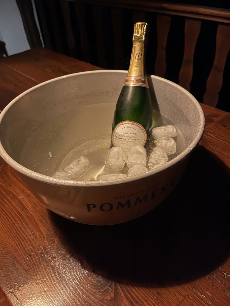 Der Champagner steht bereit.
